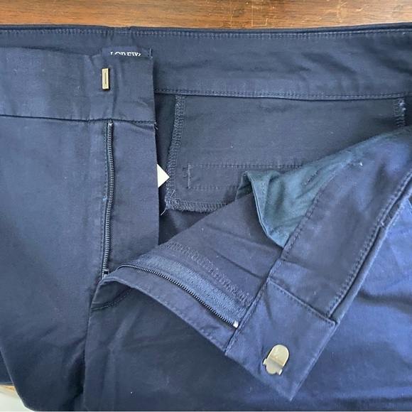 J.crew Womens Navy blue 9” Chino Shorts size 12 - Picture 7 of 10